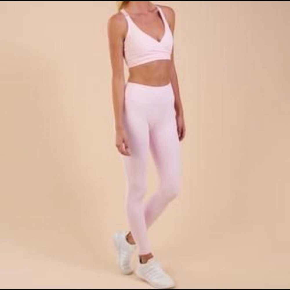 Gymshark Dreamy Leggings Chalk Pink size Small!